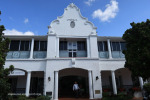 Fields-Hill-Centre-entrance-3