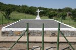 tugela-heights-pieters-hill-plateau-cemetary-s28-39-785-e-29-51-549-died-on-pieters-hill-elev-1007m-16