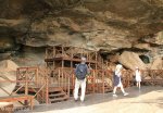 giants-castle-bushman-paintings-the-cave-1