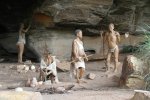 giants-castle-bushman-paintings-the-cave-2