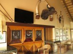 Hluhluwe - Hilltop Camp - reception hall (5)