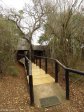 Hluhluwe - Munywaneni Bush Lodge - chalet walkways (1)