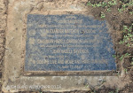 Howick St Lukes Church Grave John  Alexander  Jean and Charmaine Davidson)