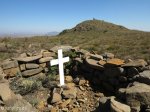 majuba-peak-s-27-28-633-e-29-50-924-elev-2114m-graves-monuments-general-colleys-death-site-1