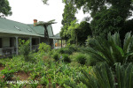 Midmar Fern Hill Hotel front verandah (2)