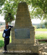 Besters - Hans Dons grave - Monument - 28.23.40 S 29.44.3 E -  (12).JPG