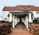 Botha-House-entrance-pergola-3