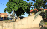 Stanger -  Albert Luthuli Statue - Cnr King Shaka & Albert Luthuli - S 29.20d.322 E 31.17d (1)