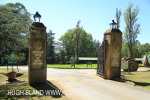Hartford House front gates (3)