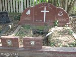 Umhlali Cemetery - grave - Ferdinand & Yolande Walder& Walder McKenzie