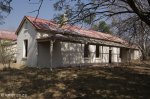 weenen-derelict-house-s28-50-996-e-30-04-685-elev-859m-3