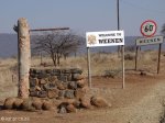 weenen-entrance-signs-s28-51-509-e-30-05-960-elev-851m